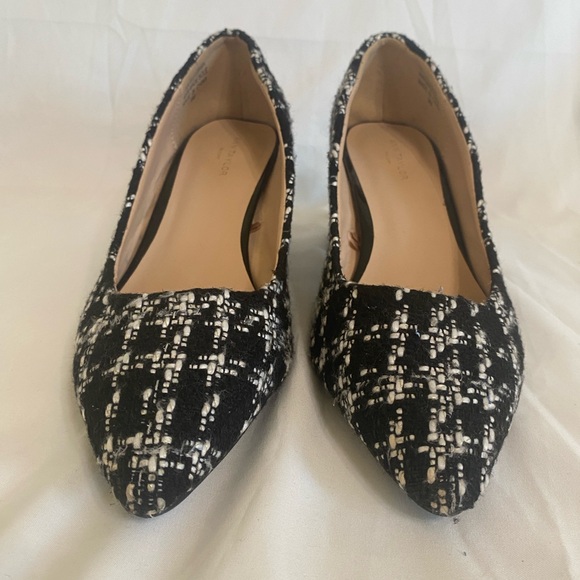 Ann Taylor Factory Black and White Tweed Pointy Toe, Block Heels, Women’s Size 9 - Picture 3 of 11